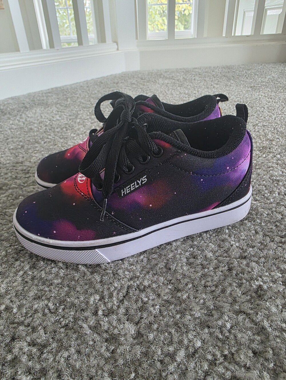 Heelys Purple Space Galaxy Print Youth Size 1